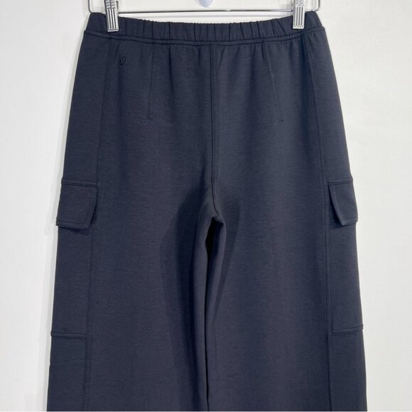 Lululemon NWOT Cotton-Blend Double-Knit Mid-Rise Cargo Pant Black - Picture 6 of 11